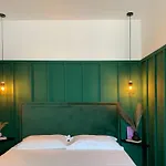 Couple Studio Edition - Colorful By The Sea