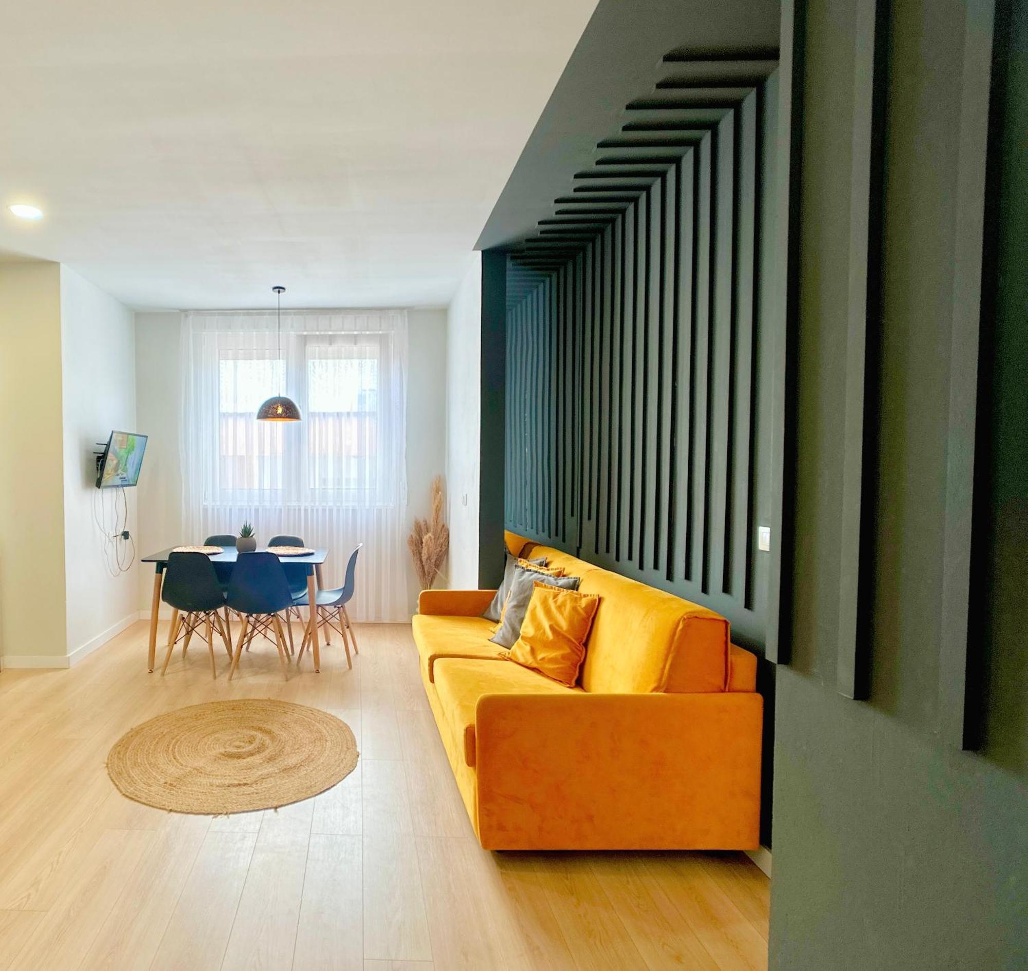 Apartment Couple Edition - Colorful By The Sea